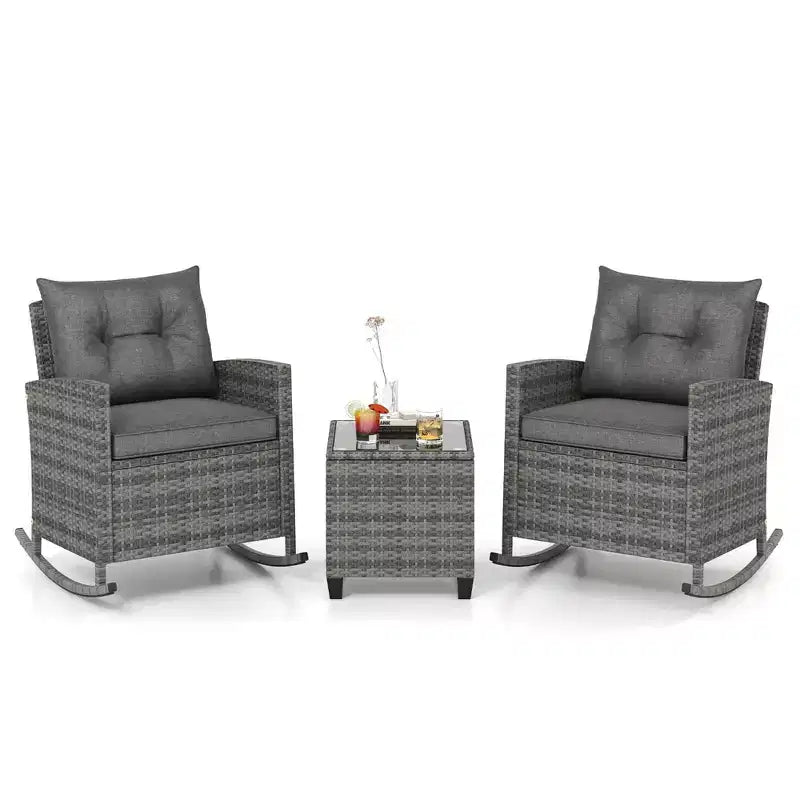 Costway Ensemble de 3 fauteuils à bascule en osier pour terrasse avec table en verre trempé et coussins moelleux Bleu marine/Gris