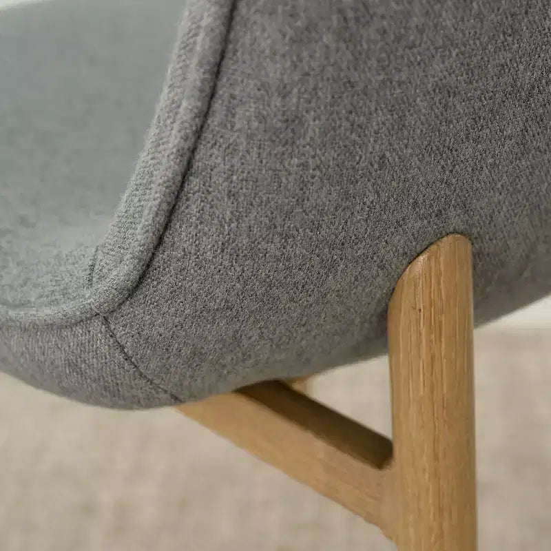 Ensemble de salle à manger rond 5 pièces, table piédestal de 39,5 po aspect bois et chaises courbées rembourrées, idéal pour les coins cuisine-Panipeachy