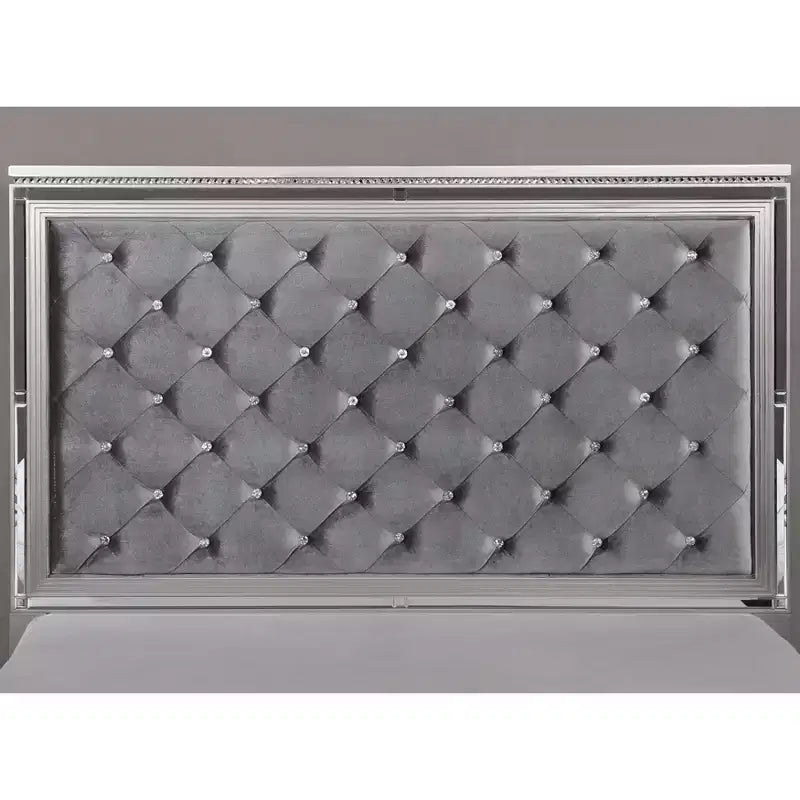 Ensemble de lit 3 pièces Queen Tenaya avec 2 tables de chevet Argent/Gris - HOMES: Inside + Out