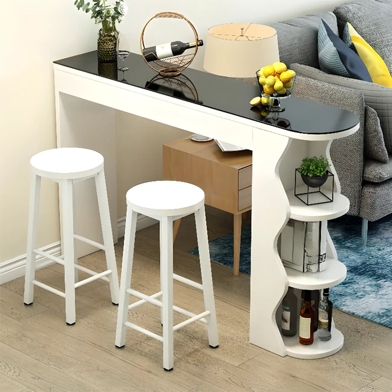Tavoli da bar moderni con scaffali asimmetrici in legno bianco e nero