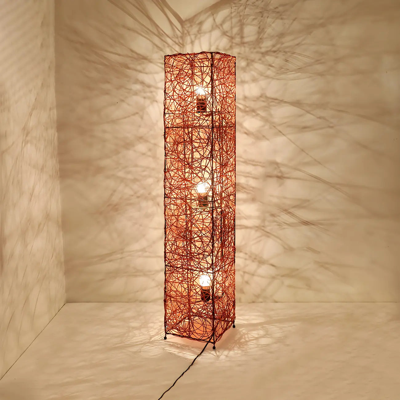 Lampada da terra in rattan LED a colonna con spina per soggiorno
