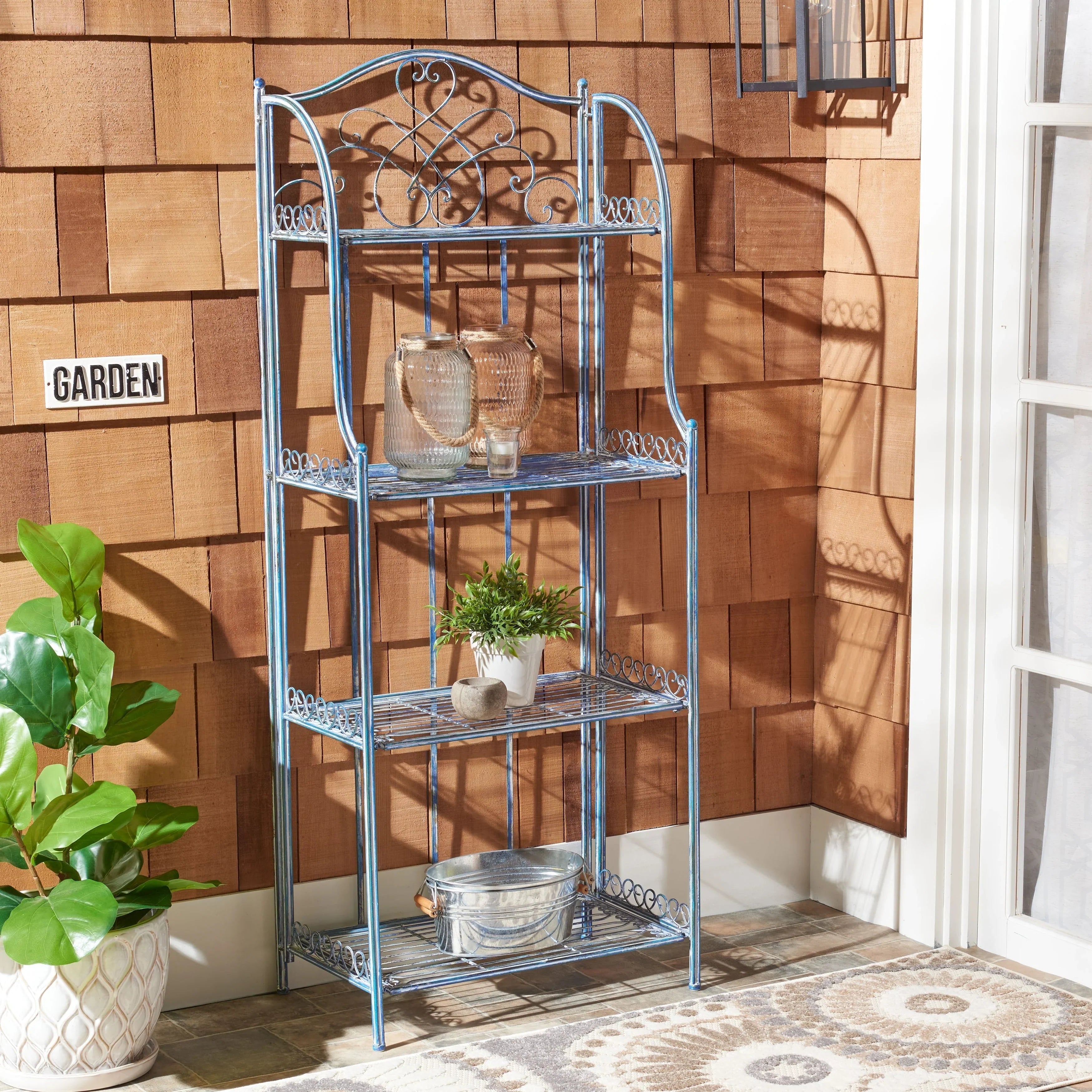 SAFAVIEH Bryn Scaffale da panettiere da esterno a 4 ripiani in ferro battuto vittoriano - 25 pollici L x 15 pollici P x 63 pollici H - 25 L x 15 P x 63 H